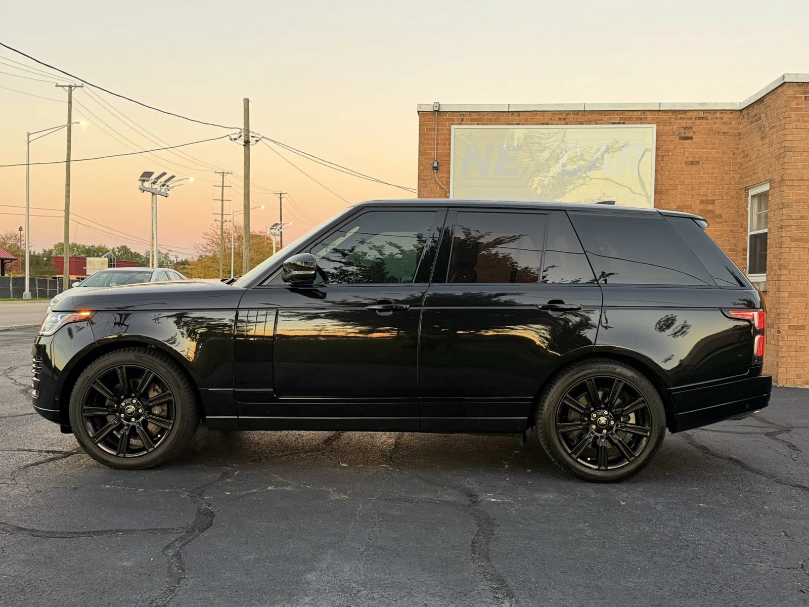 Used 2021 Land Rover Range Rover Westminster Edition AWD/4WD image 3