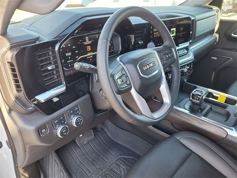 Used 2024 GMC Sierra 1500 SLT image 22