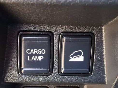 Used 2024 Nissan Frontier SV w/ Technology Package AWD/4WD image 25