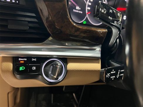 Used 2020 Porsche Panamera 4S image 41