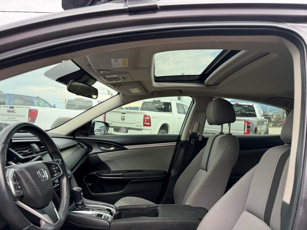 Used 2018 Honda Civic EX-T image 31