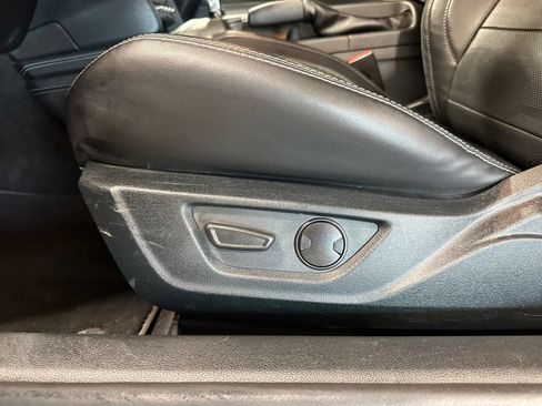 Used 2022 Ford Mustang GT Premium w/ Equipment Group 401A RWD image 13