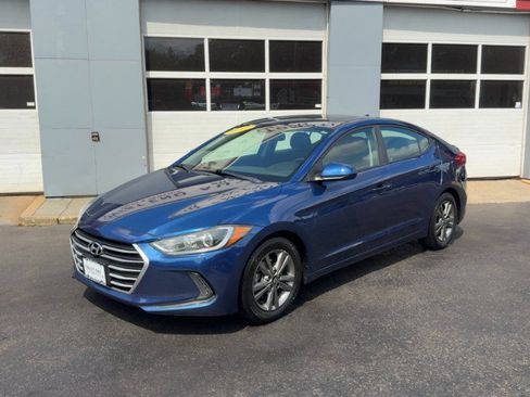 Used 2017 Hyundai Elantra Value Edition w/ Cargo Package FWD image 2
