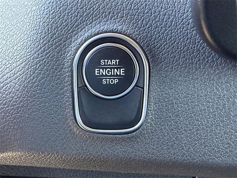 Used 2024 Mercedes-Benz Sprinter 2500 image 23