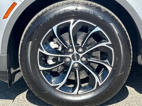 Certified 2024 Lincoln Nautilus Premier image 27