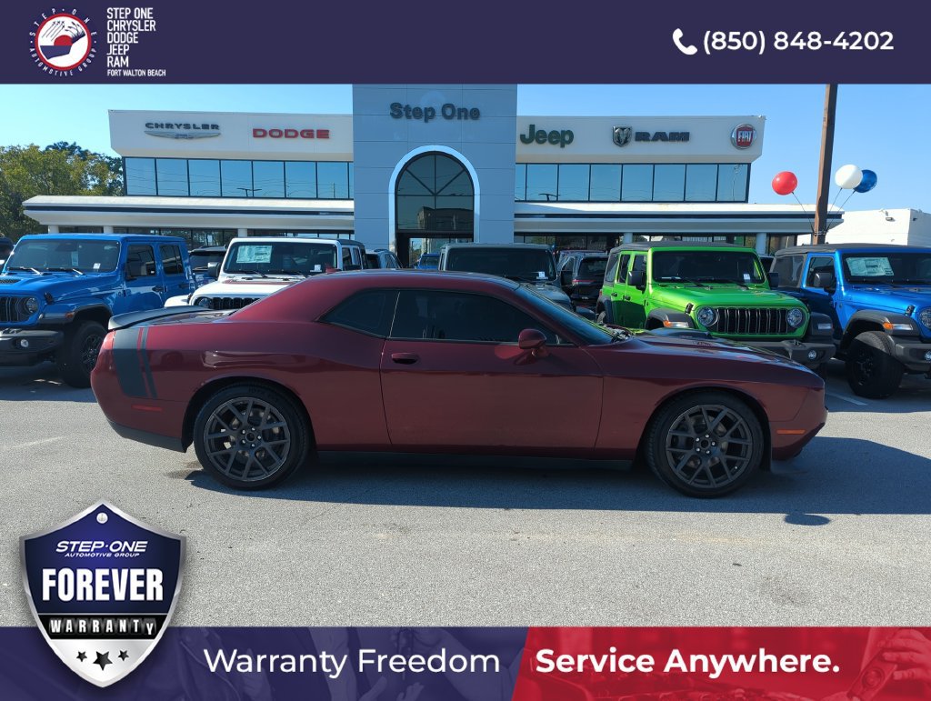 Used 2018 Dodge Challenger R/T Scat Pack RWD image 7