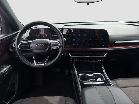 Used 2024 Chevrolet Traverse Z71 AWD/4WD image 14