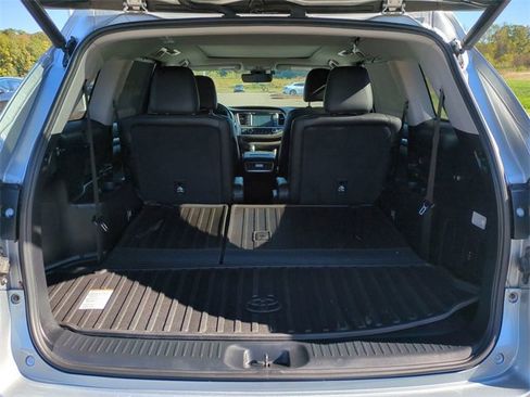 Used 2018 Toyota Highlander Limited Platinum image 12