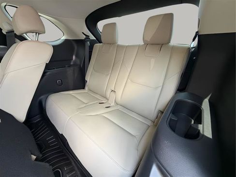 Used 2021 MAZDA CX-9 Touring FWD image 23