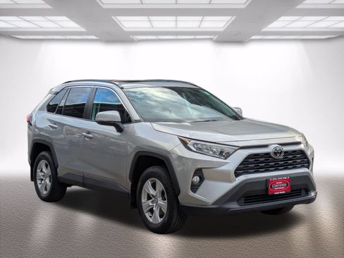 Certified 2020 Toyota RAV4 XLE image 1