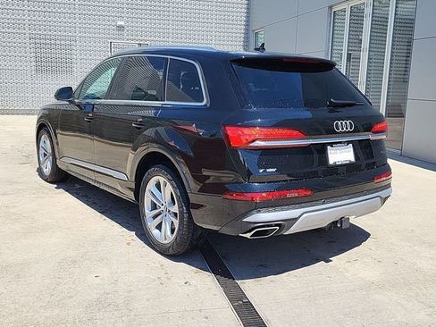New 2025 Audi Q7 3.0T Prestige image 3