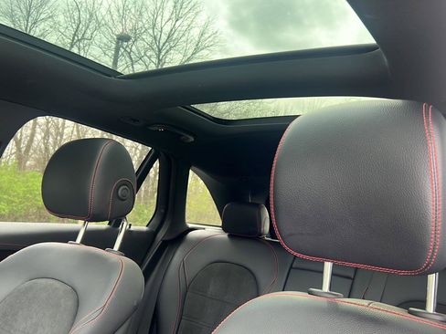 Used 2022 Mercedes-Benz GLC 43 AMG 4MATIC image 25