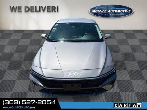 Used 2024 Hyundai Elantra SE FWD image 2
