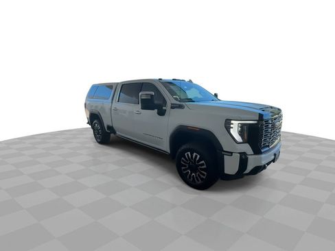 Certified 2026 GMC Sierra 2500 Denali Ultimate AWD/4WD image 2