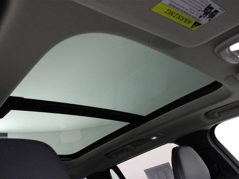 Certified 2024 Volvo XC90 T8 Plus w/ Protection Package Premier image 23