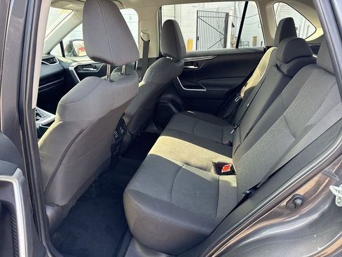 Certified 2024 Toyota RAV4 XLE image 33