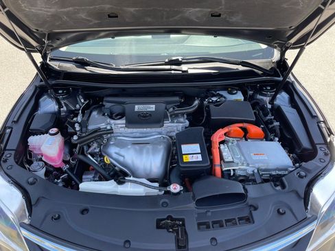 Used 2018 Toyota Avalon XLE Premium w/ Preferred Accessory Package FWD image 32