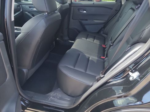Certified 2024 Nissan Rogue SV w/ SV Premium Package FWD image 9