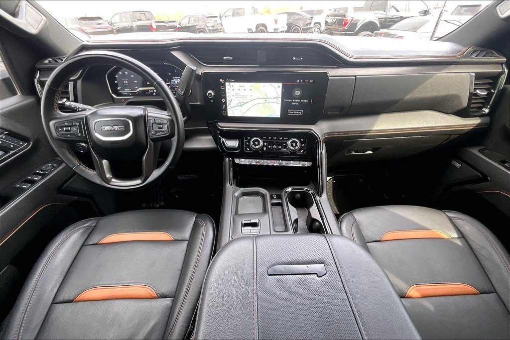 Used 2025 GMC Sierra 2500 AT4 w/ Technology Package AWD/4WD image 10