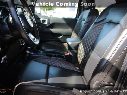 Used 2021 Jeep Wrangler Unlimited Sahara image 38