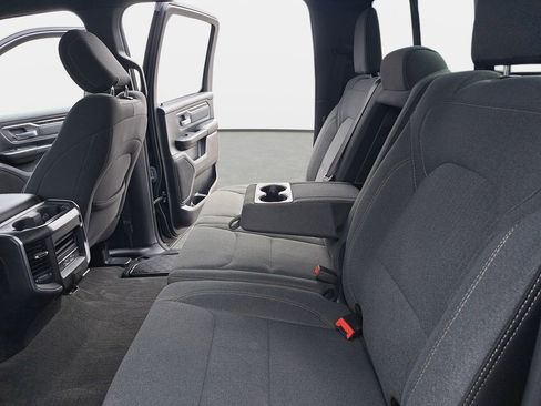 Used 2021 RAM 1500 Big Horn AWD/4WD image 14