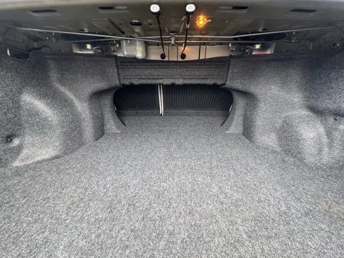 Used 2012 Toyota Camry L image 20