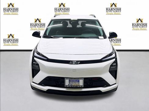 Used 2027 Chevrolet Bolt RS FWD image 2