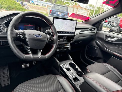 Used 2023 Ford Escape ST-Line w/ Tech Pack #1 AWD/4WD image 23