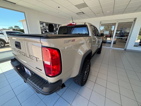 Used 2021 Chevrolet Colorado ZR2 AWD/4WD image 7