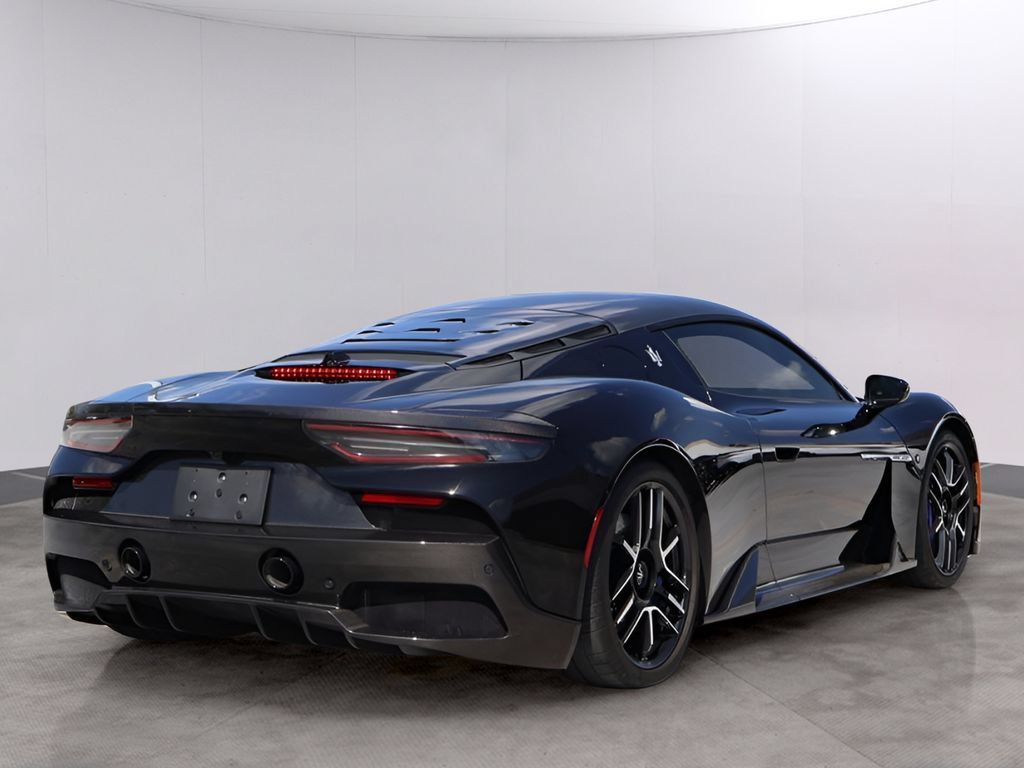Used 2023 Maserati MC20 Coupe RWD image 7