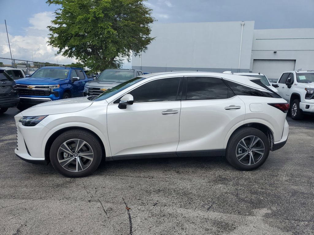 Used 2025 Lexus RX 350 FWD w/ Technology Package image 4