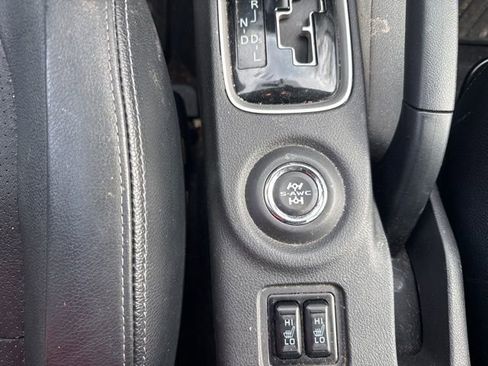 Used 2016 Mitsubishi Outlander SEL AWD/4WD image 10