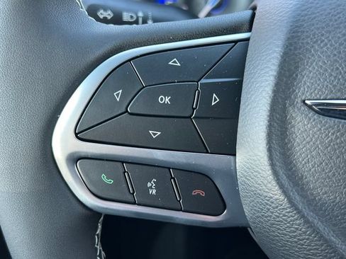 New 2026 Chrysler Pacifica Select FWD image 20