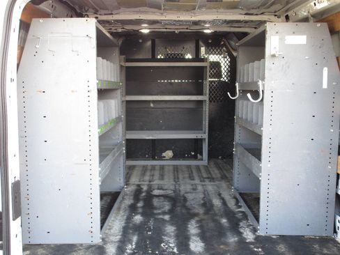 Used 2018 Ford Transit 250 250 3dr SWB Low Roof Cargo Van w/ Exterior Upgrade Package image 16