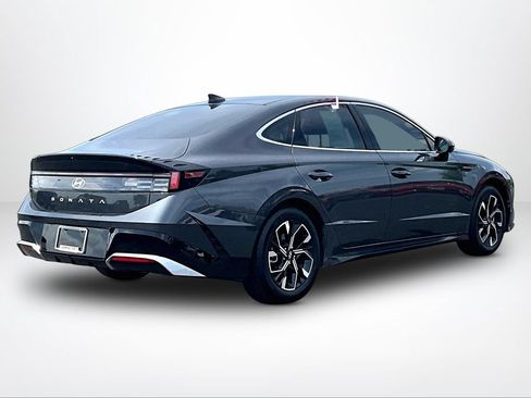 Used 2024 Hyundai Sonata SEL FWD image 3