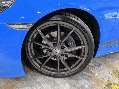 Used 2023 Porsche 718 Cayman w/ Premium Package RWD image 99