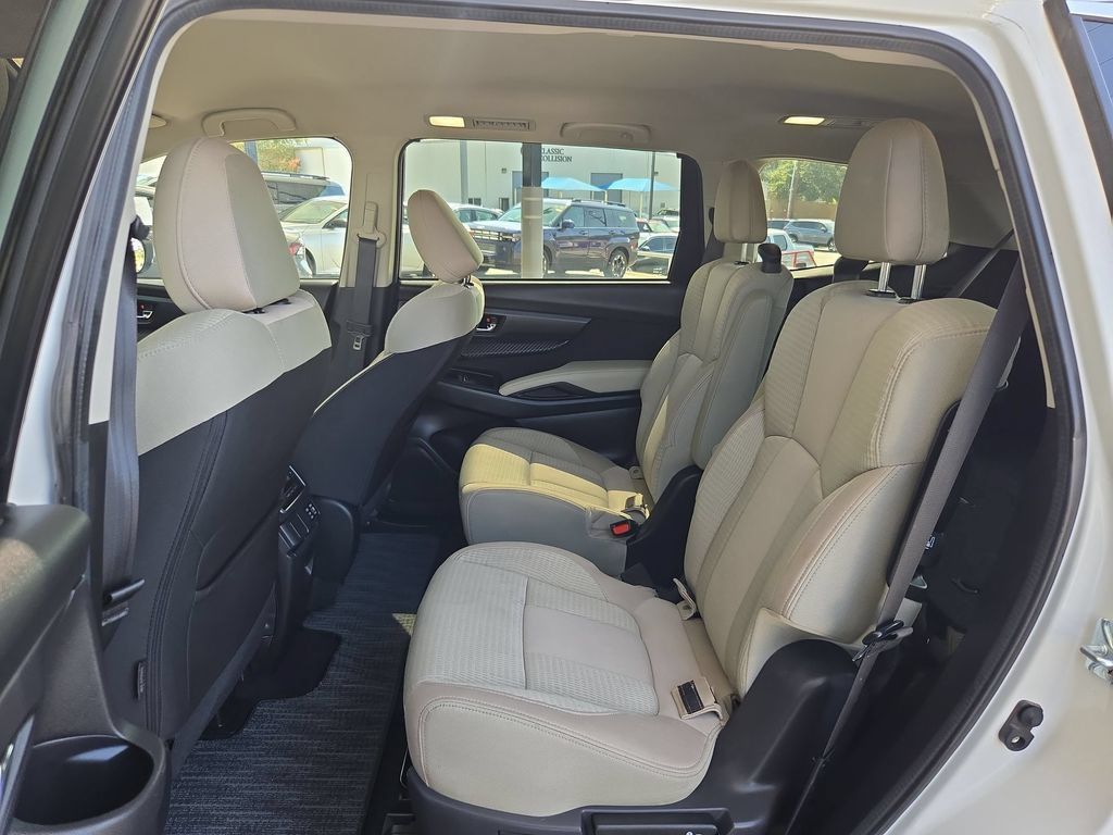 Used 2025 Subaru Ascent Premium AWD/4WD image 17