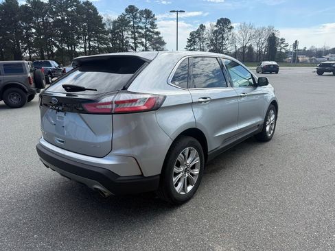 Used 2024 Ford Edge Titanium image 8
