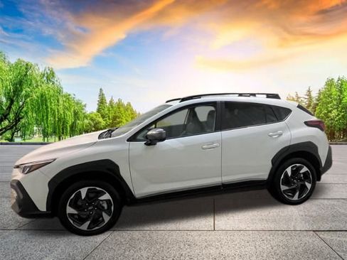 Certified 2025 Subaru Crosstrek 2.5i Limited w/ Crosstrek Mirror Package image 7