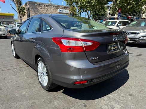 Used 2012 Ford Focus SEL image 7