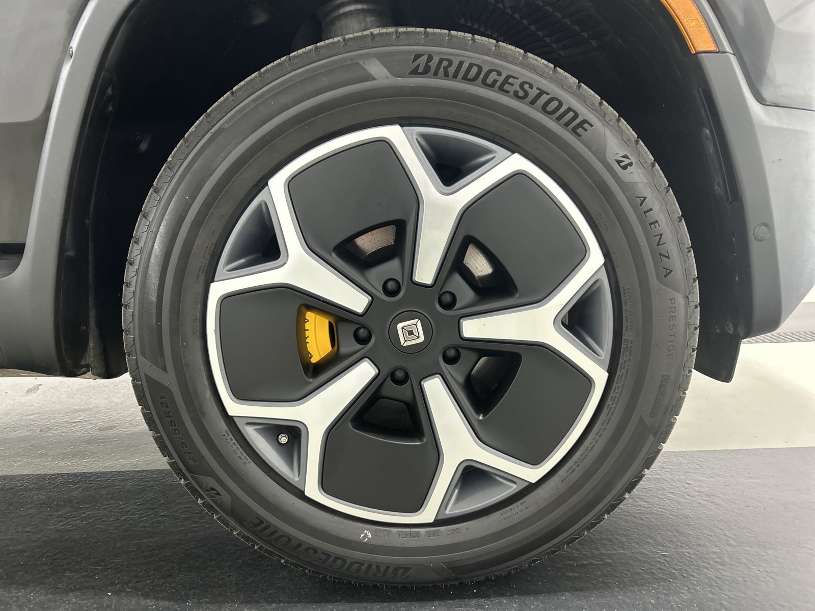 Used 2022 Rivian R1T Adventure AWD/4WD image 11