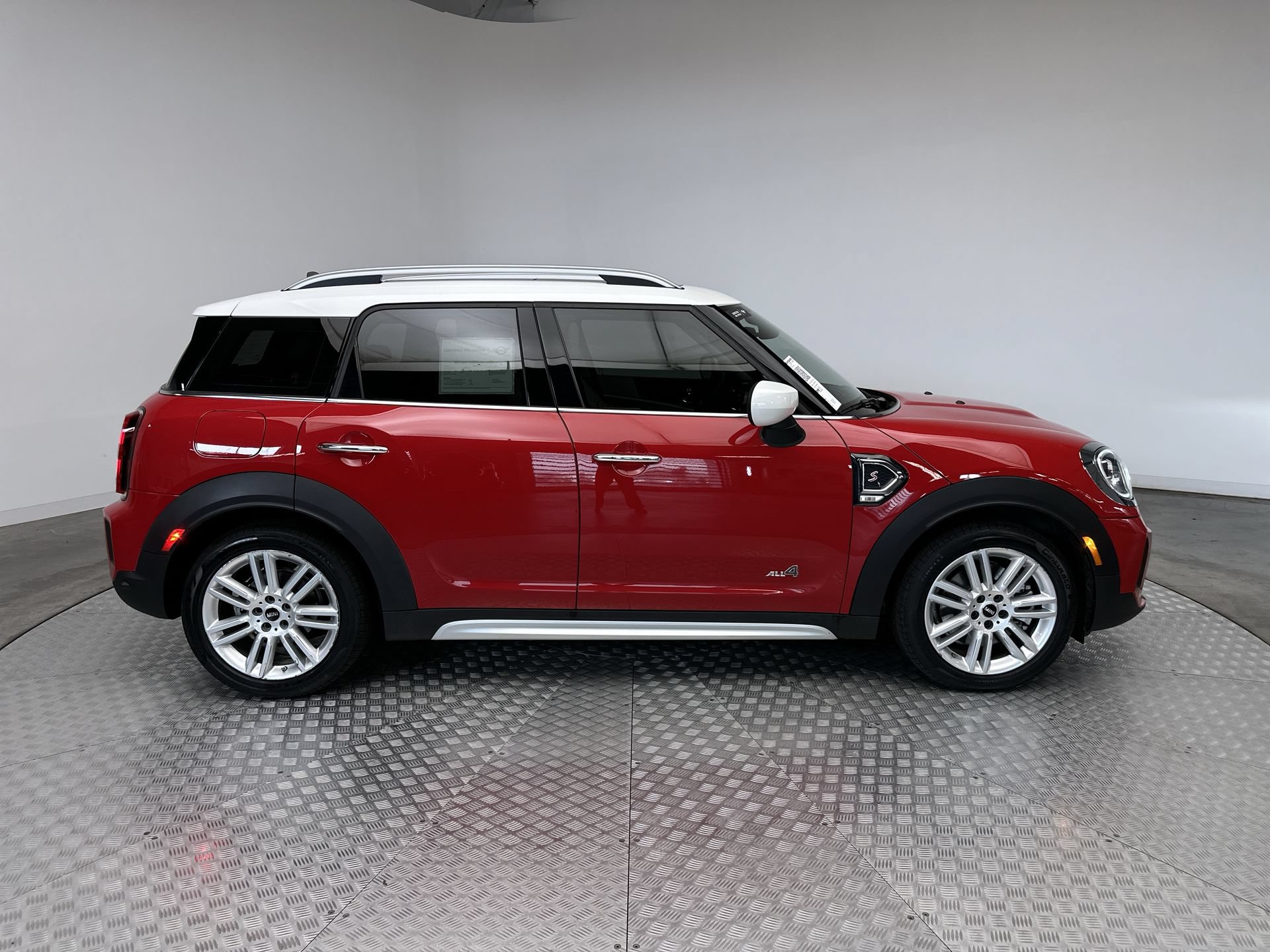 Certified 2024 MINI Cooper Countryman S w/ Signature Upholstery Package AWD/4WD image 10