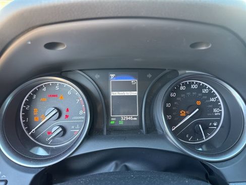 Used 2023 Toyota Camry SE image 10
