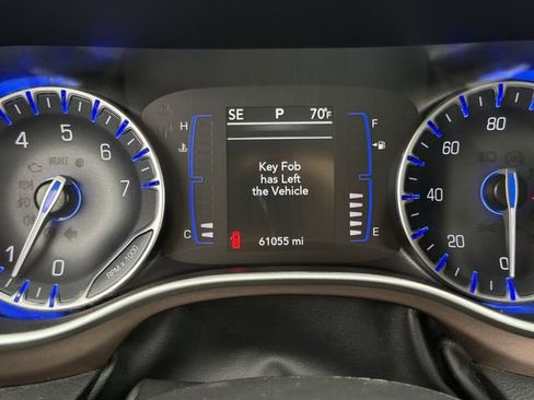 Used 2023 Chrysler Voyager LX FWD image 14