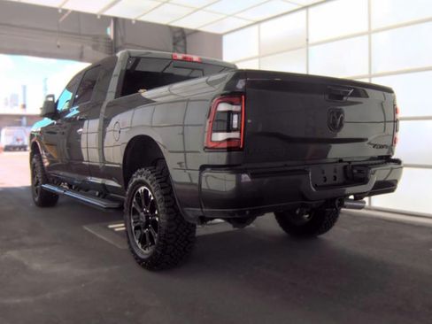 Used 2024 RAM 2500 Laramie w/ Night Edition AWD/4WD image 12