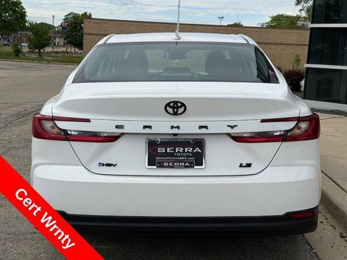 Used 2025 Toyota Camry LE FWD image 3