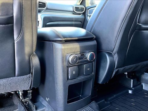 Used 2021 Ford Explorer XLT w/ Equipment Group 202A image 35