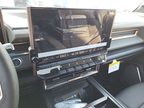 New 2024 GMC Hummer EV 3X image 16