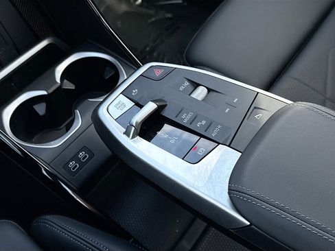 Used 2025 BMW X1 xDrive28i w/ Convenience Package image 29