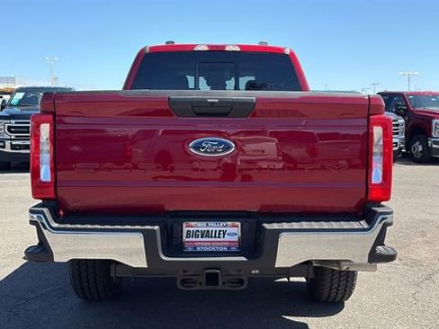 New 2026 Ford F250 XLT w/ FX4 Off-Road Package AWD/4WD image 4